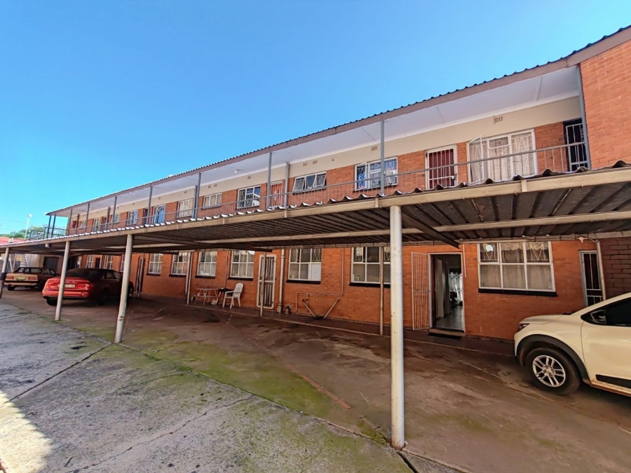 1 Bedroom Property for Sale in Potchefstroom North West